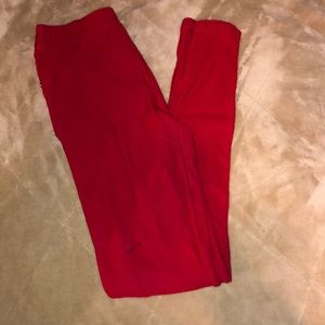 Red Leggings With Back Pockets 💕